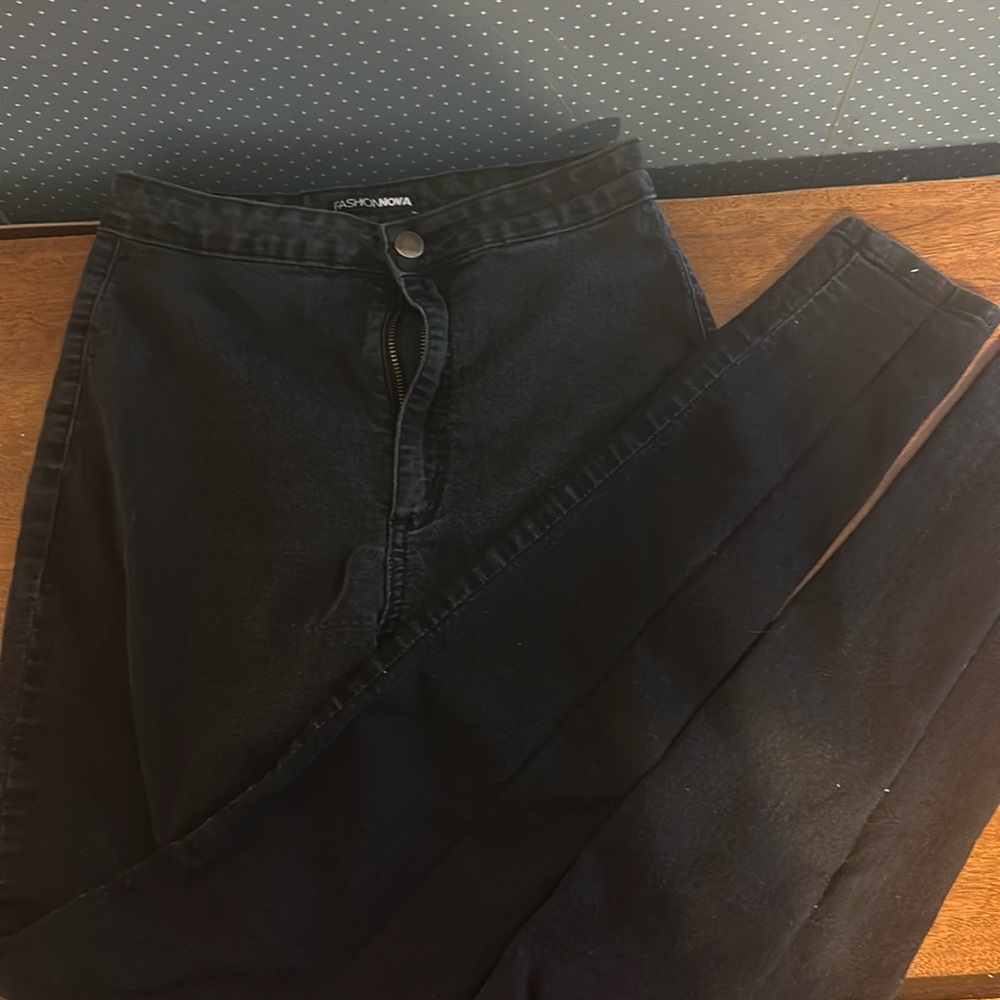 Black Fashion Nova Skinny jeans